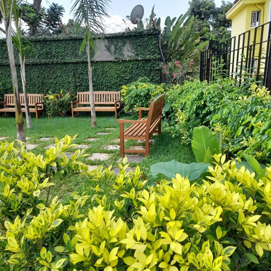 Riad Prince Louis Yaounde Ngoại thất bức ảnh