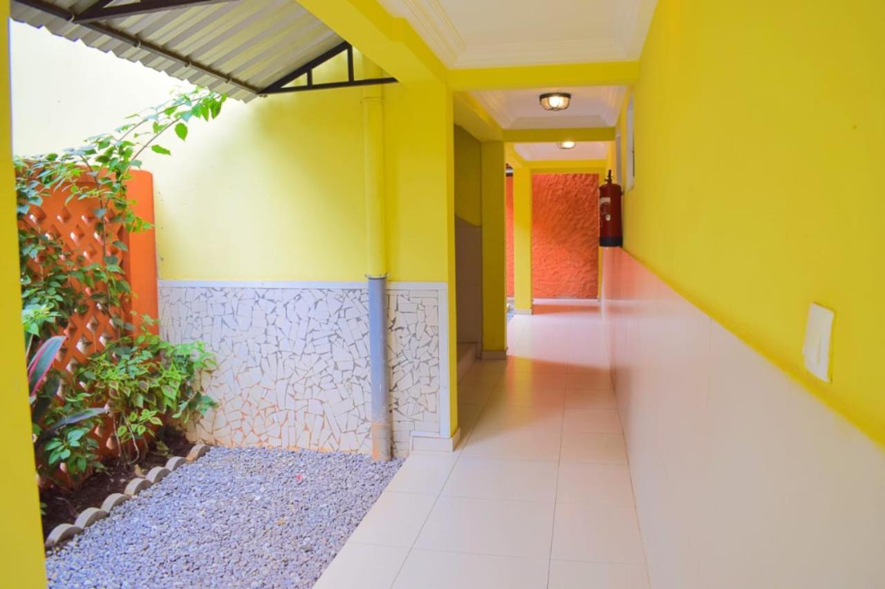 Riad Prince Louis Yaounde Ngoại thất bức ảnh