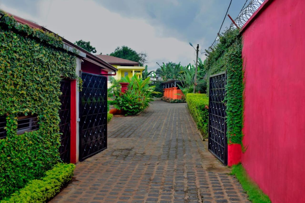 Riad Prince Louis Yaounde Ngoại thất bức ảnh