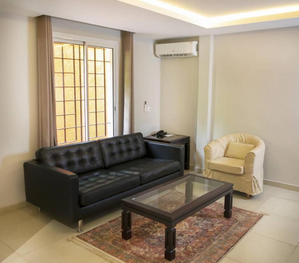 Riad Prince Louis Yaounde Ngoại thất bức ảnh
